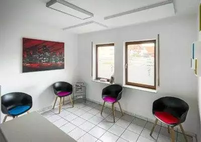 Gemeinschaftspraxis Drs Heimann Muench Wartezimmer 3